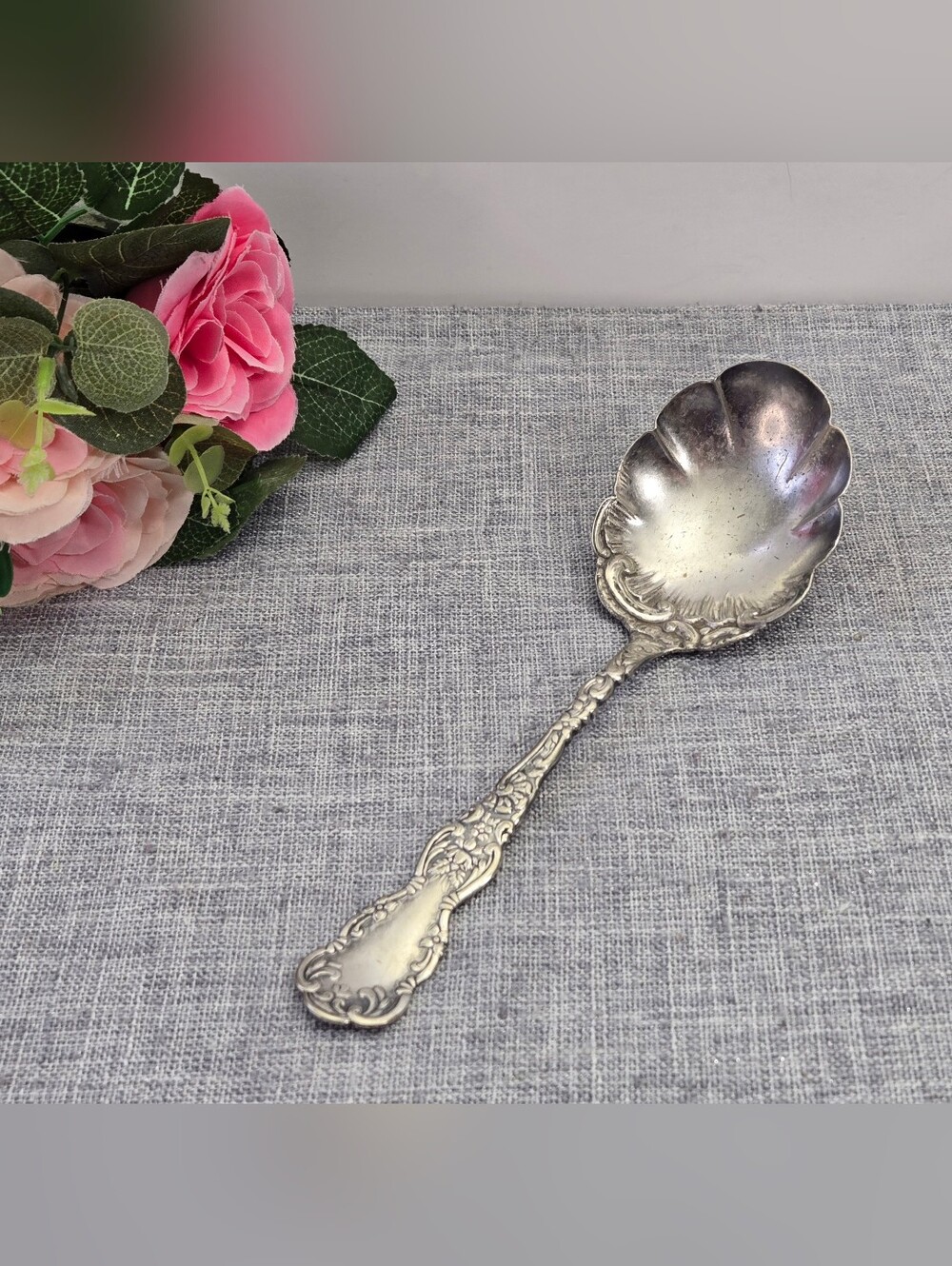 Vintage 1847 Rogers Bros Berry/Casserole Silverplated Serving Spoon Floral